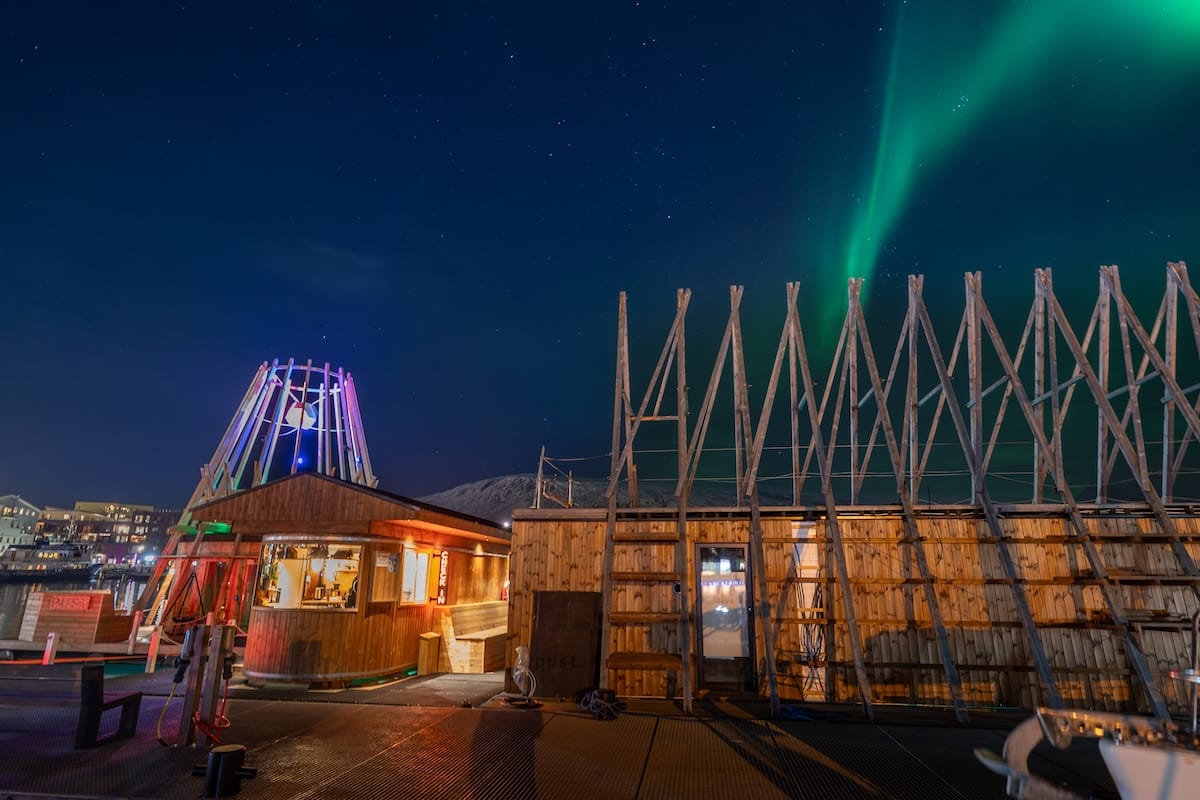 Pust Sauna under the aurora