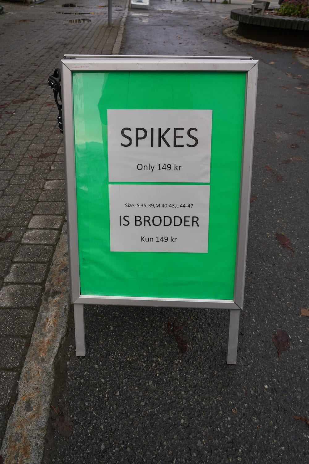 Tromsø Gift & Souvenir Shop sign